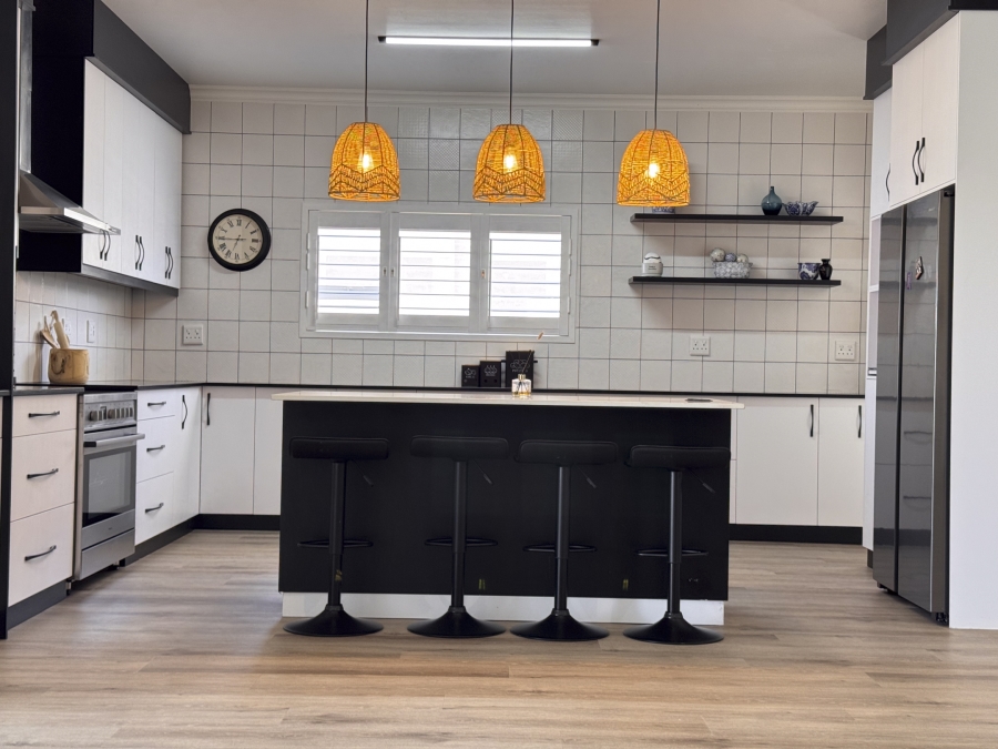 3 Bedroom Property for Sale in Country Club Western Cape